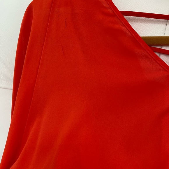 XOXO red/orange blouson top with criss-cross detail on back. - Picture 7 of 7